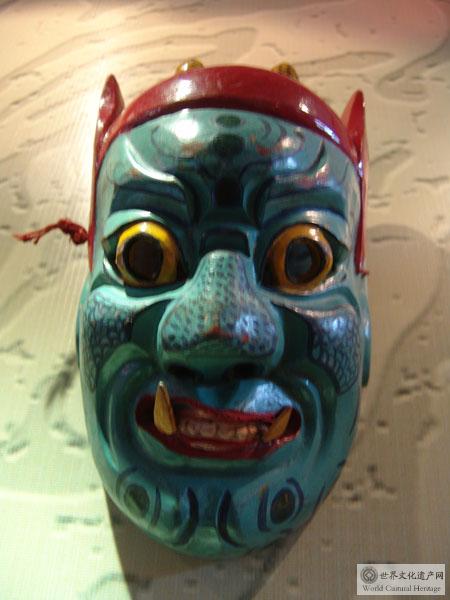 铸成了中华民族的灵魂,凝聚着人们奋发向上,自强不梅联华:赣傩面具