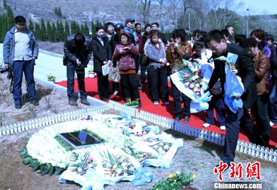 中国倡导"绿色葬礼" 南北民间观念差别大