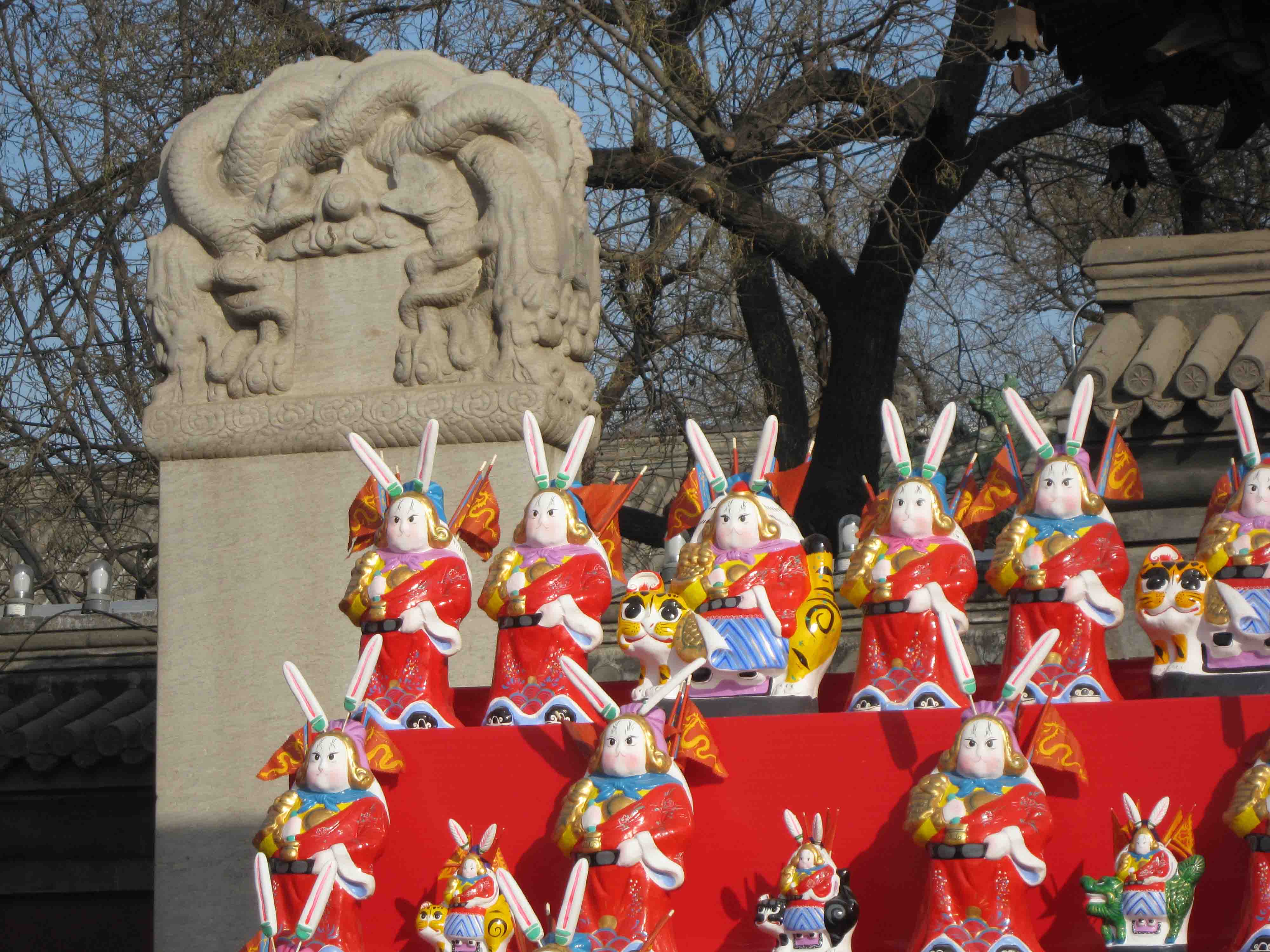 东岳庙:"兔儿爷"下山